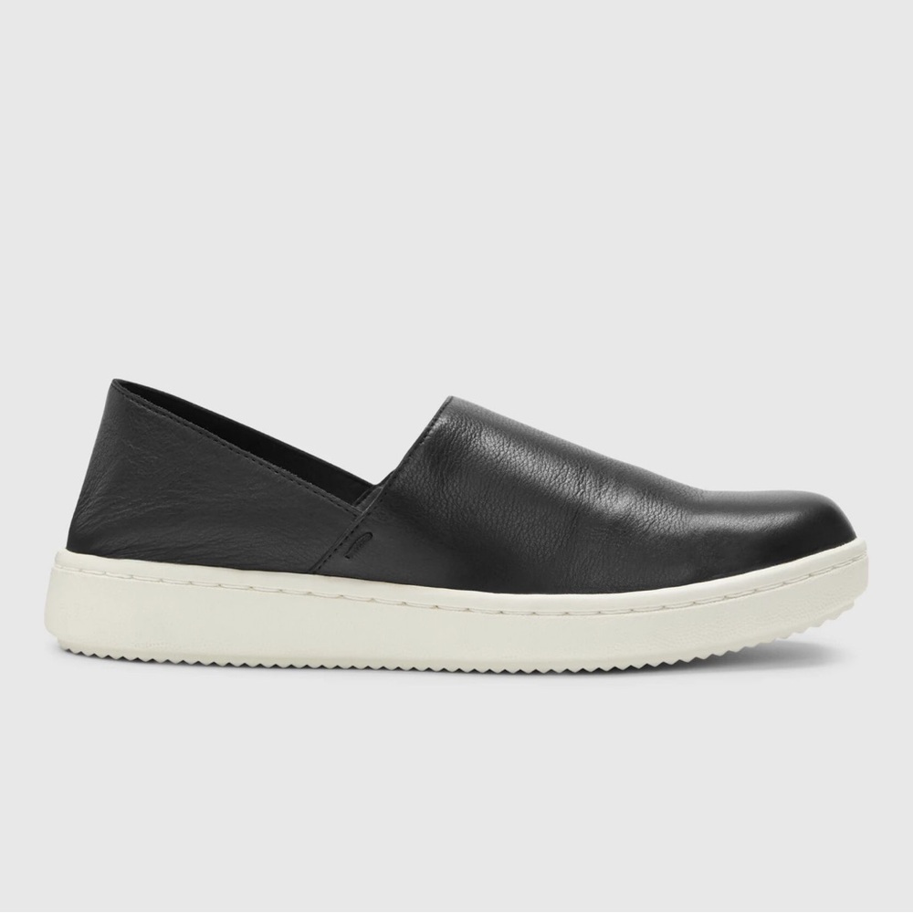 Eileen Fisher black leather loafers size 8.5